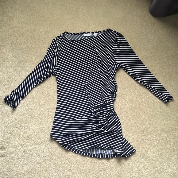 95% Polyester 5% Spandex - Picture 1 of 2